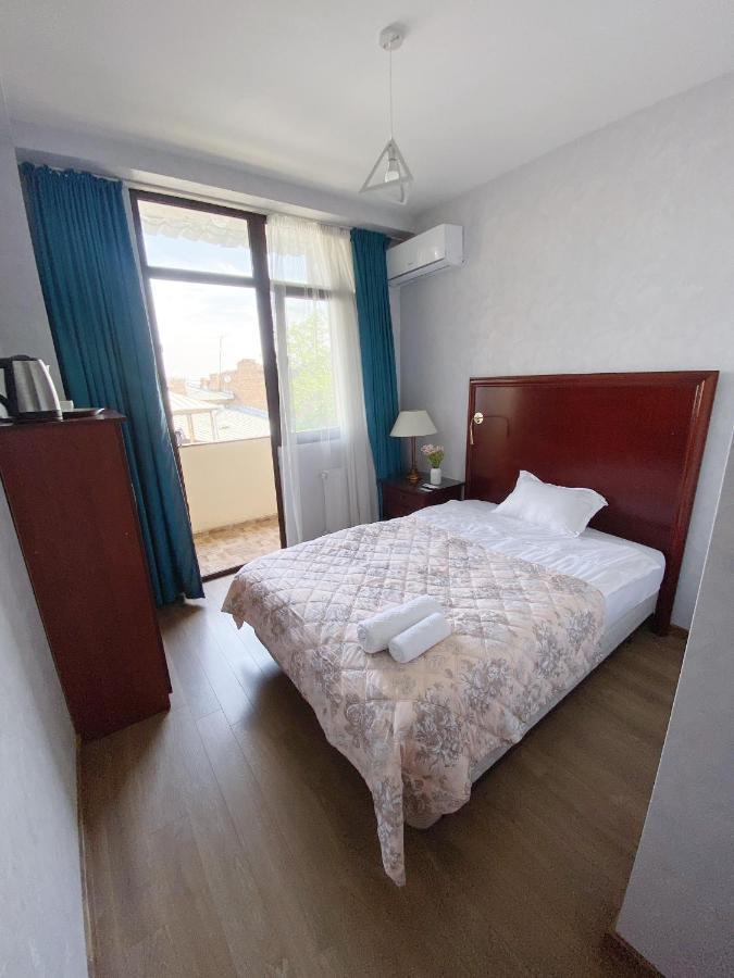 Chonkadzehotel Tbilisi Exteriör bild