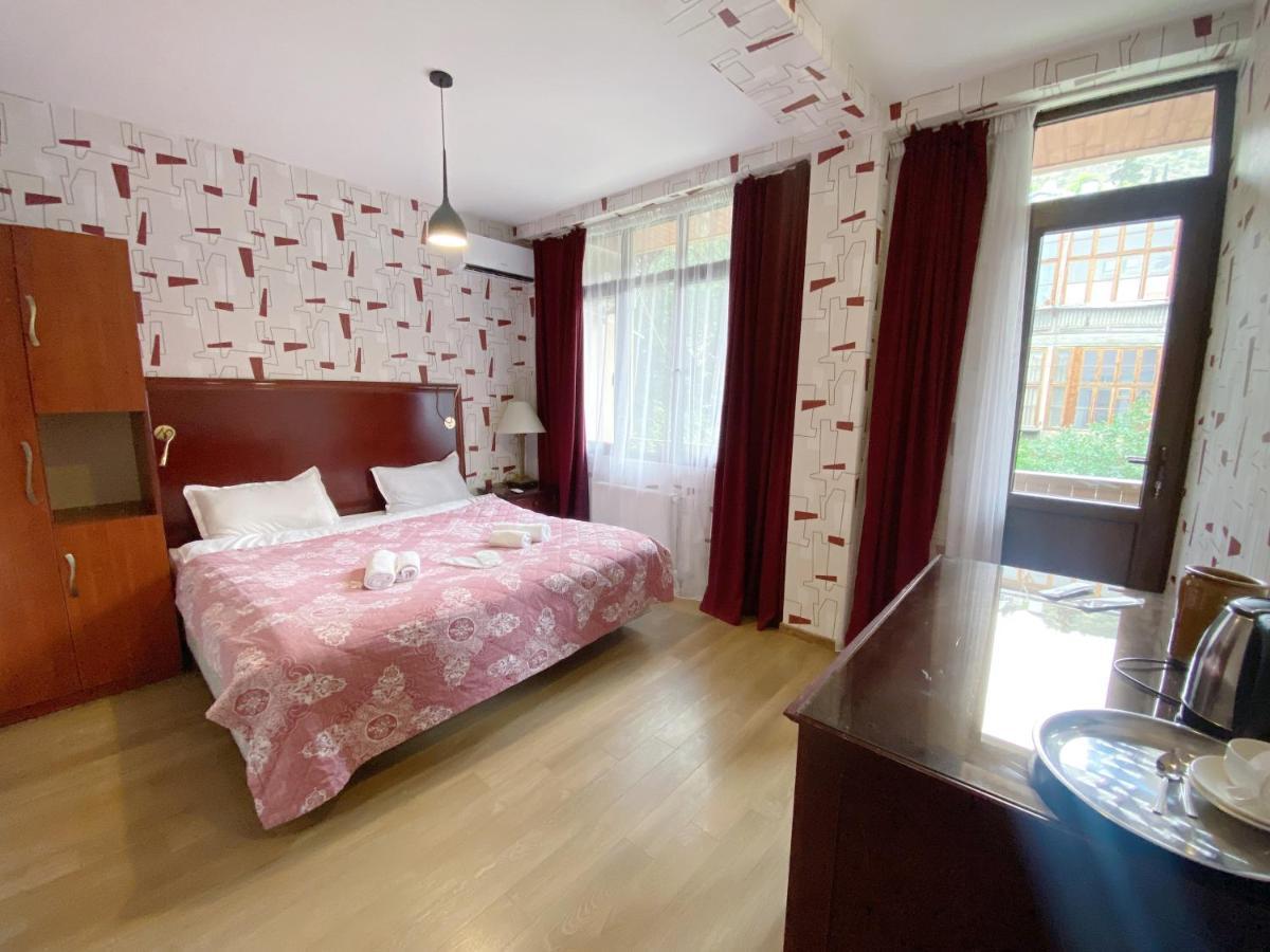 Chonkadzehotel Tbilisi Exteriör bild